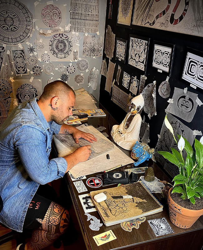 Maori Tattoo Artist - Lipatov Tattoo